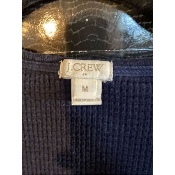 J.Crew women’s thermal Henley, blue and red striped shirt size medium - Picture 4 of 4